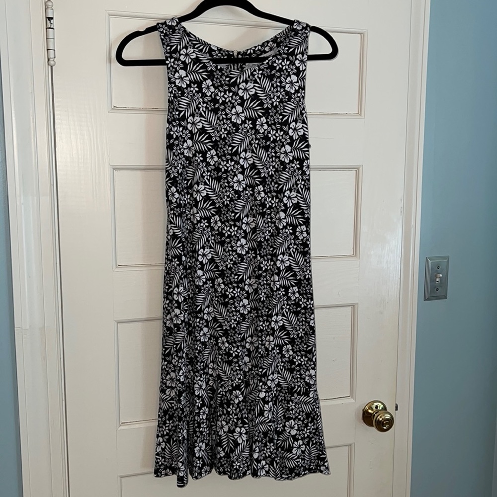 Black and White Floral Pattern Tommy Bahama Dress Size S